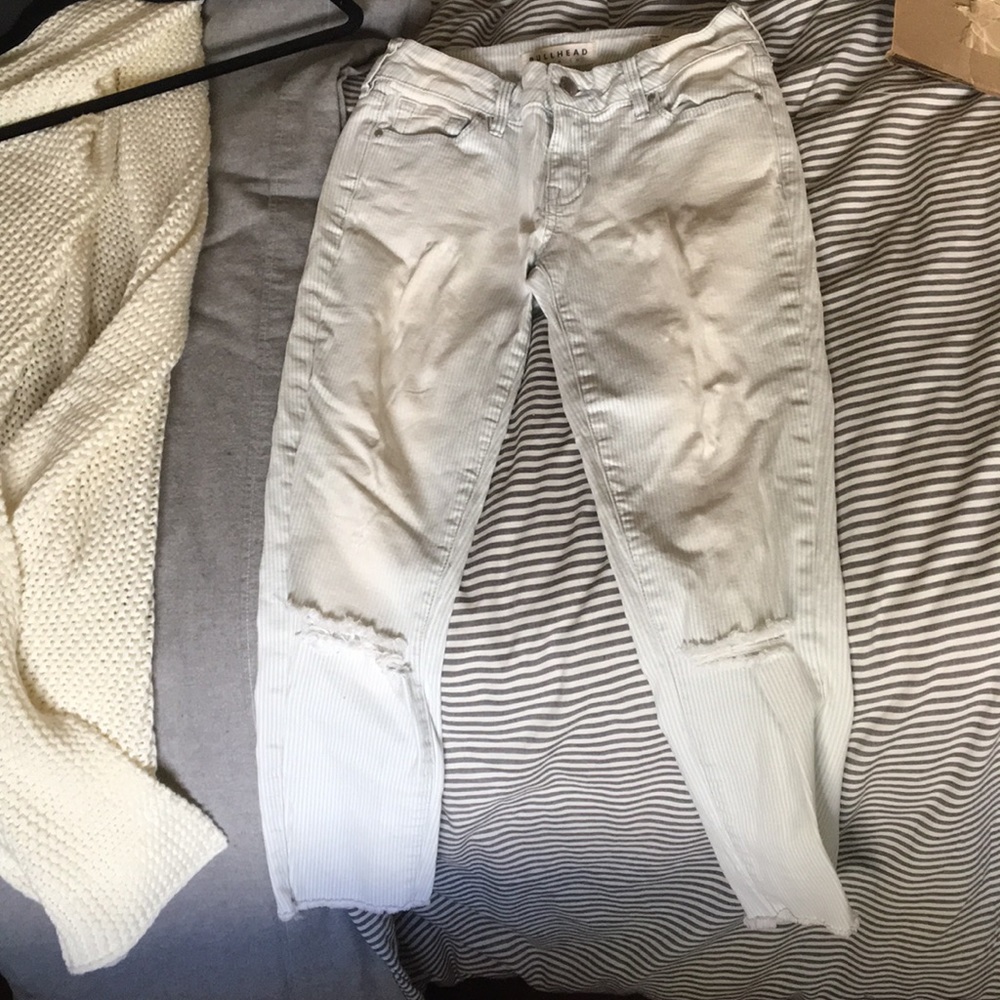 Low rise crop pants